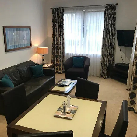 Fountain Court - Grove Edynburg