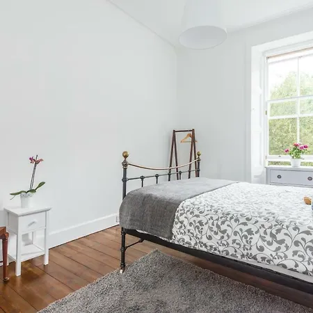 Scottish Stays - Calton Hill 2 Beds