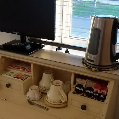 Broomhouse 홈스테이