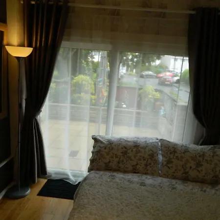 Double In Prestigious Grange-private Entrance