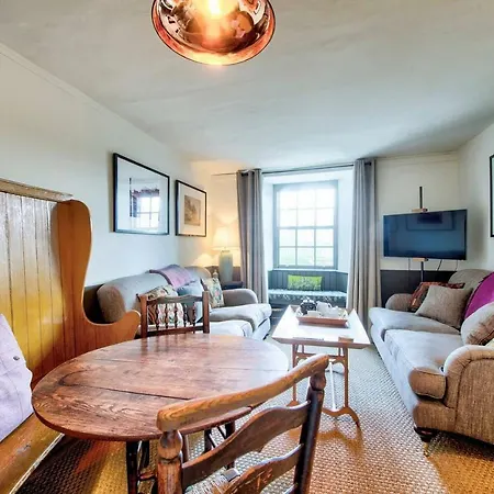 Altido Rock House: Historic Gem - Heart Of The Holiday home Edinburgh