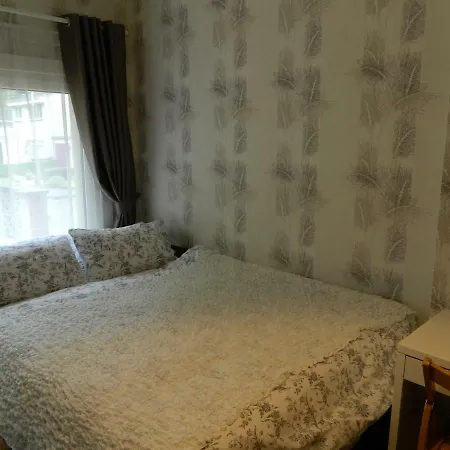 Homestay Double In Prestigious Grange-private Entrance