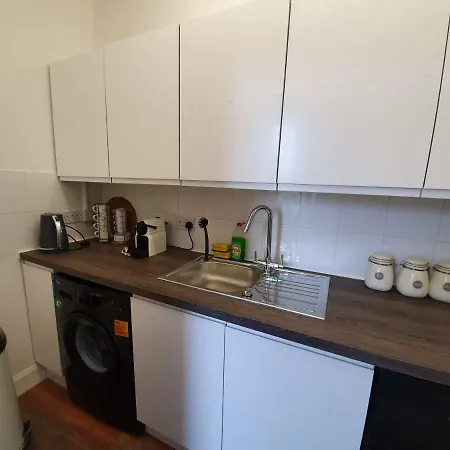 Sunny, Cosy & Central Overlooking A Park * Edimburgo