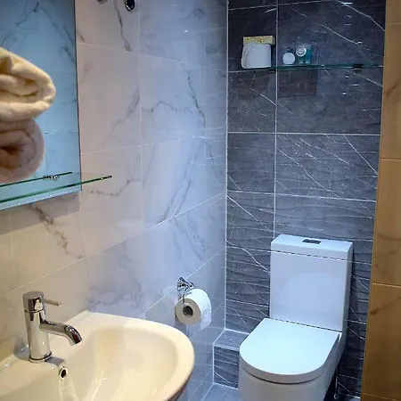 Gasthof Gifford House 4*