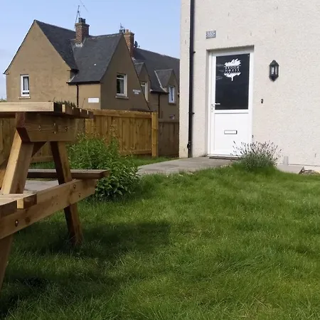 Homestay Broomhouse *