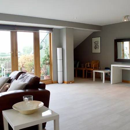 1 Bedroom With Balcony