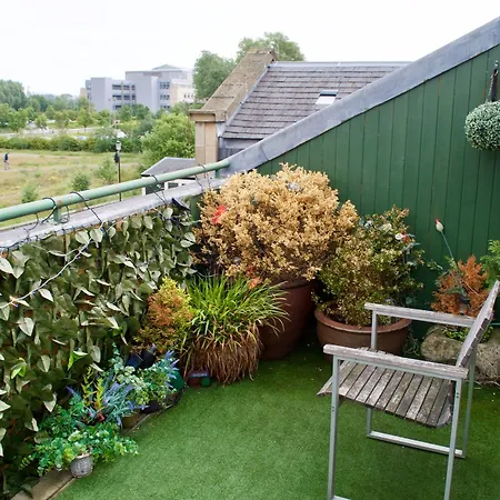 1 Bedroom With Balcony Apartment