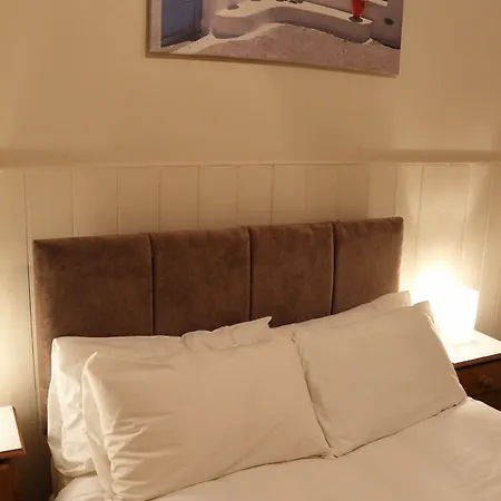 Appartement 3 Bedroom On The Royal Mile Edinburgh