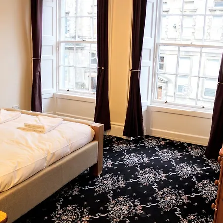 Appartement 3 Bedroom On The Royal Mile Édimbourg