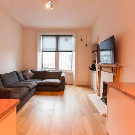 2 Bedroom Near Castle Эдинбург