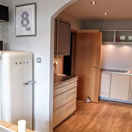 2 Bedroom With Sea View Sleeps 4 Apartamento Edimburgo