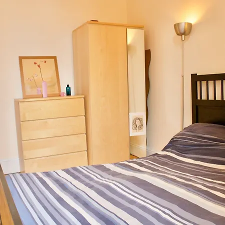 2 Bedroom Flat In Morningside Appartement Édimbourg