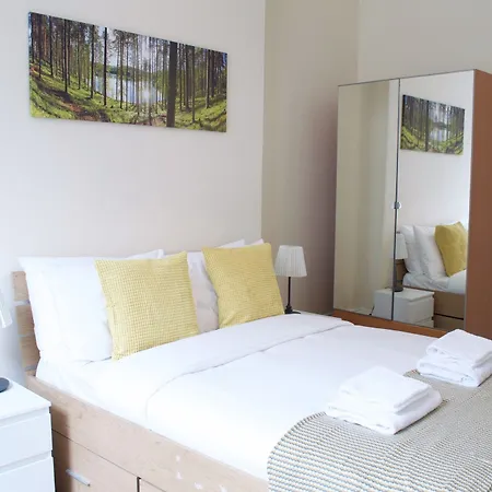 3 Bedroom Accommodates 8 *