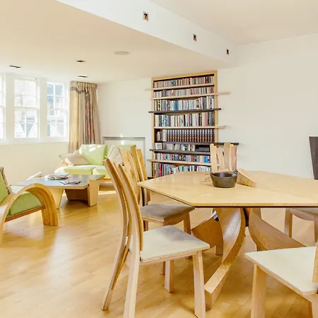 Unique Apartment