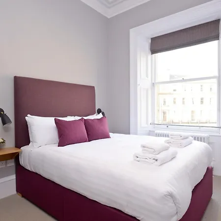 Destiny Scotland - Distillers House Apartman Edinburgh