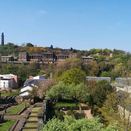 1 Bedroom In Appartement Edinburgh