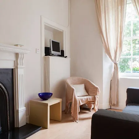 1 Bedroom Flat On St Stephen Street