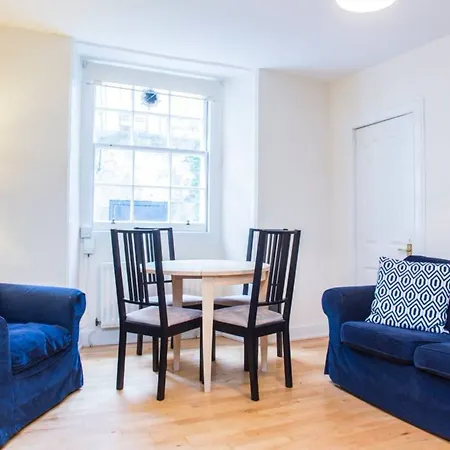 2 Bedroom Flat In West End Sleeps 4 Apartment Edinburgh
