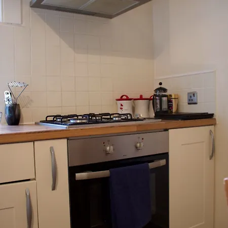 3 Bedroom Centre * Edinburg