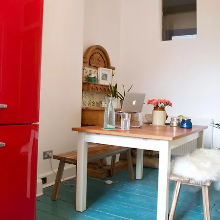 1 Bedroom Flat With Location