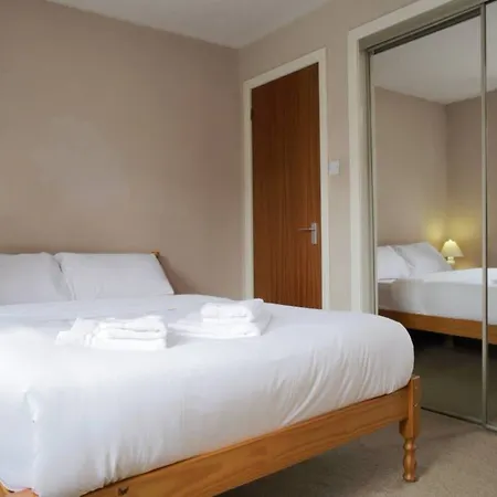 Apartment 1 Bedroom By The Meadows Sleeps 2 *