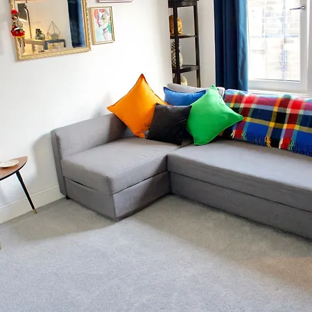 2 Bedroom Near Murrayfield Lägenhet *