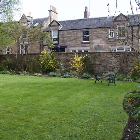 3 Bedroom Stockbridge *