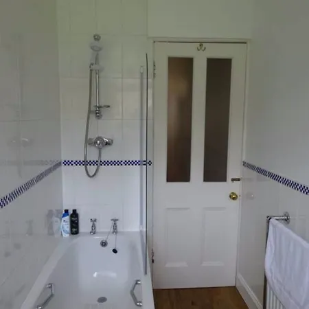 3 Bedroom Stockbridge 아파트 *