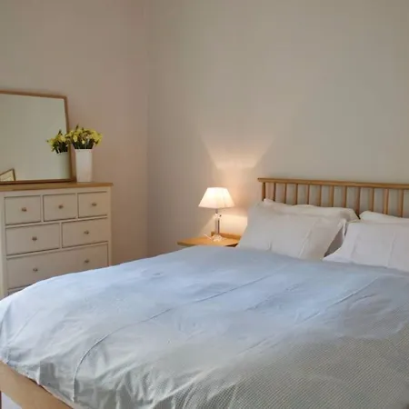 3 Bedroom Stockbridge * Edinburgh