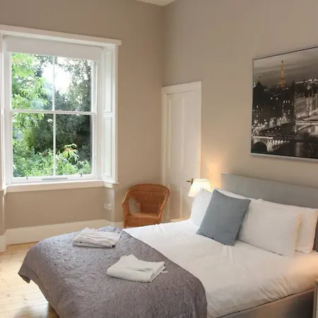 3 Bedroom Centre Sleeps 6 Apartament Edynburg
