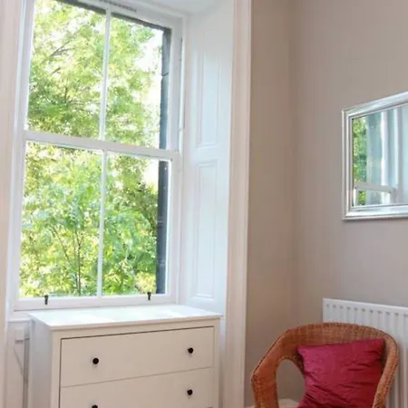 Apartament 3 Bedroom Centre Sleeps 6