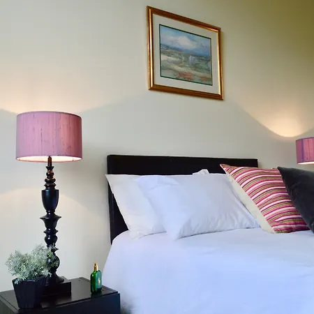 アパート West End 2 Bedroom Georgian