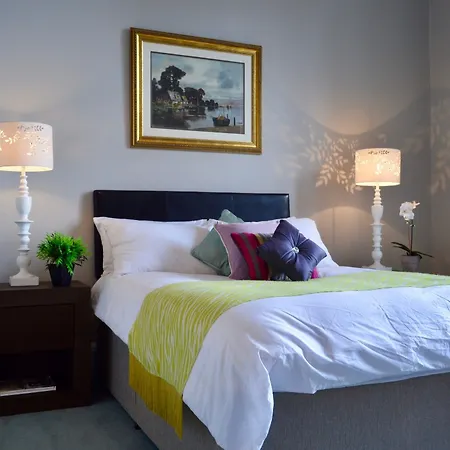 West End 2 Bedroom Georgian * エディンバラ