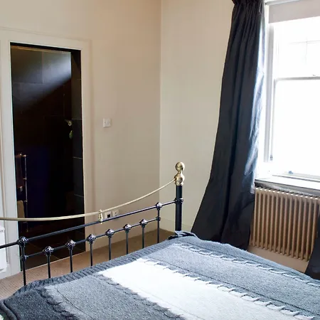Appartement 2 Bedroom With Free Parking *