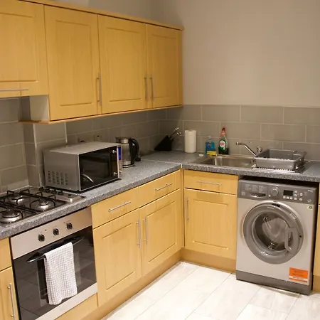 2 Bedroom Flat Off Leith Walk Accommodates 7 Appartement