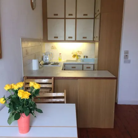 1 Bedroom Murrayfield شقة