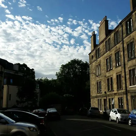 2 Bedroom Flat In Holyrood Park Sleeps 5 Apartamento *