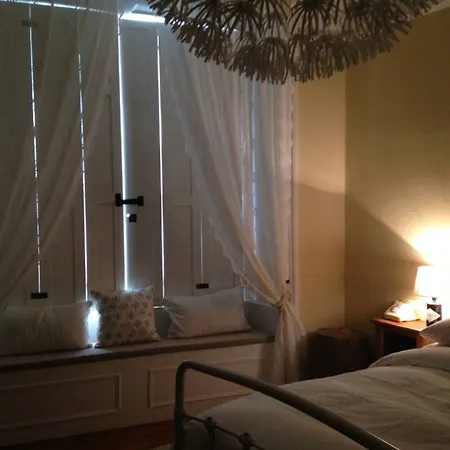 Apartamento 2 Bedroom Flat In Holyrood Park Sleeps 5 *