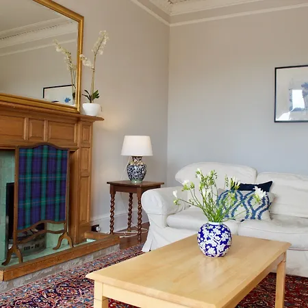 شقة 3 Bedroom Flat In Edinburgh's New Town Sleeps 6 *