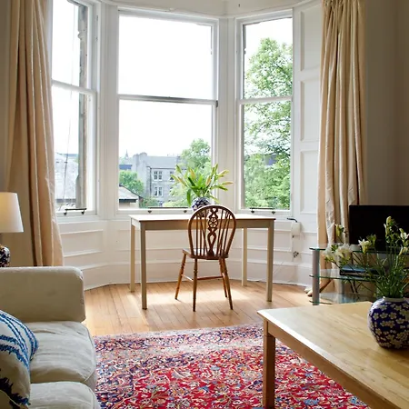 شقة 3 Bedroom Flat In Edinburgh's New Town Sleeps 6
