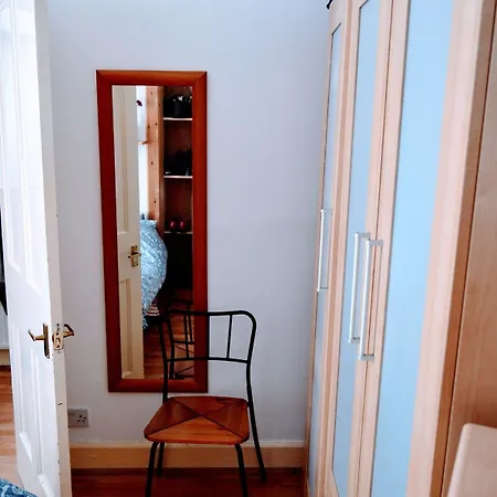 公寓 1 Bedroom Open Plan Apartment, Accommodates 4 *