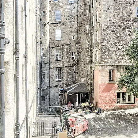 Bank Street * Edimburgo
