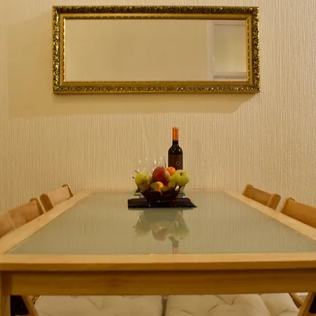 2 Bedroom In Pleasance アパート