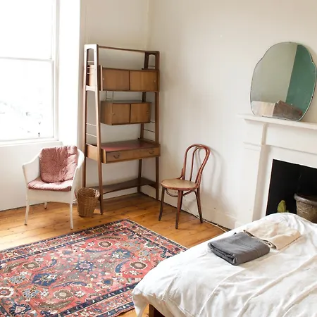 3 Bedroom Flat Edinburgh