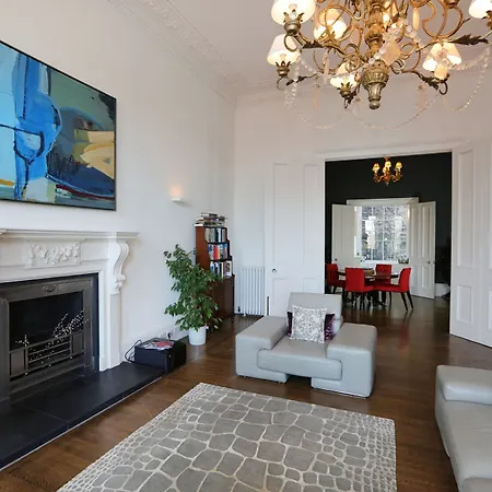 Elegant Apartment Edinburgh