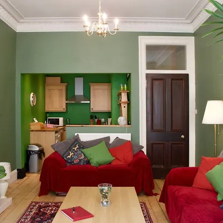 1 Bedroom Stockbridge Apartment *