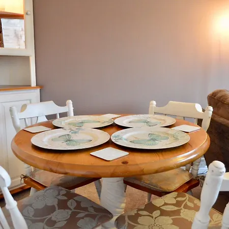 Appartamento 2 Bedroom Flat In *