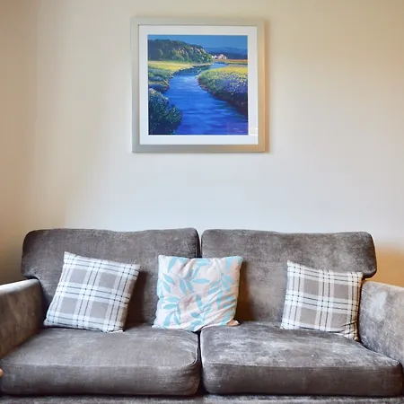 2 Bedroom Flat In Edimburgo