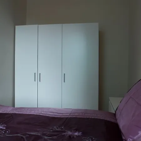 One Bedroom Flat In Apartamento
