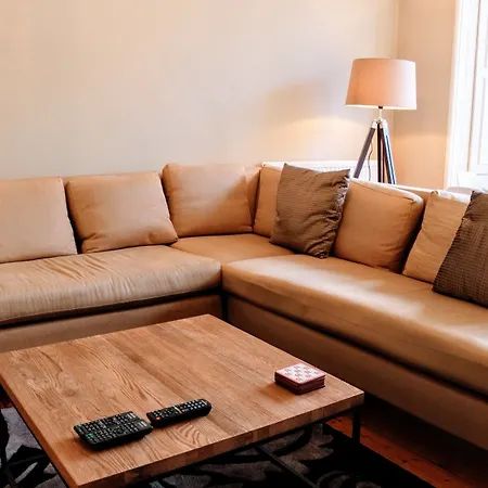 2 Bedroom, 2 Bathroom In New Town Edimburgo